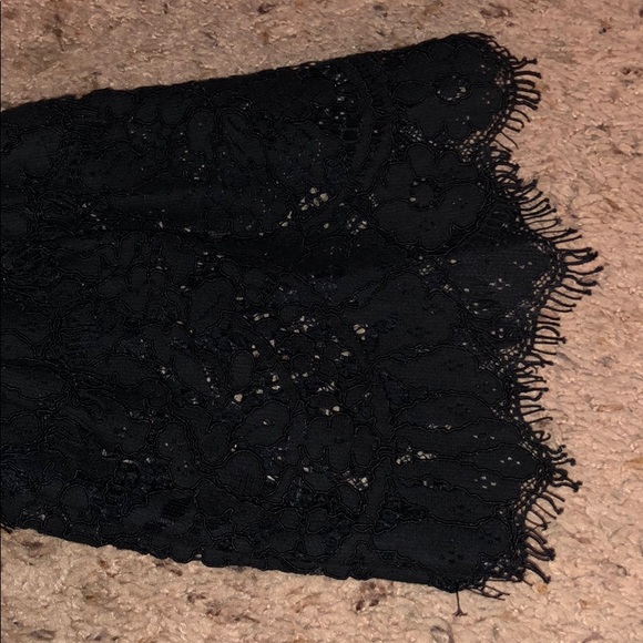 Banana Republic black lace bell sleeve dress - Picture 7 of 8